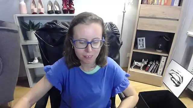 sweetxLizzy online show from September 10, 2025, 4:23 am