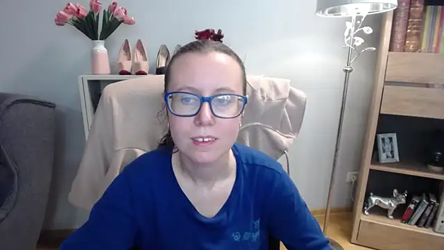 sweetxLizzy online show from December 2, 2025, 5:35 am