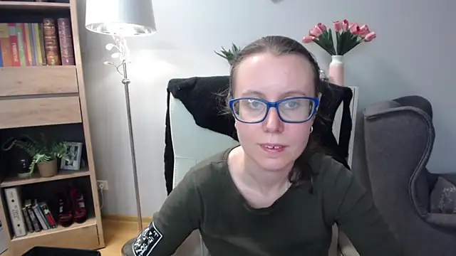 sweetxLizzy online show from March 18, 2026, 5:32 am