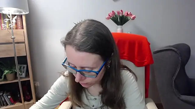 Snapshot of sweetxLizzy chatting on April 24, 2026, 4:26 am sweetxLizzy online show from April 24, 2026, 4:26 am