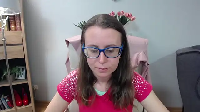 Snapshot of sweetxLizzy chatting on May 4, 2026, 6:20 am sweetxLizzy online show from May 4, 2026, 6:20 am