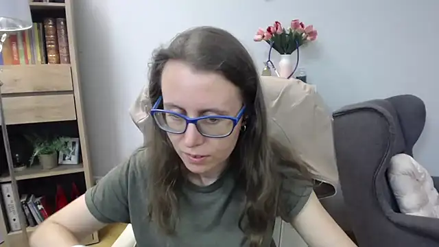 Snapshot of sweetxLizzy chatting on May 29, 2026, 4:32 am sweetxLizzy online show from May 29, 2026, 4:32 am