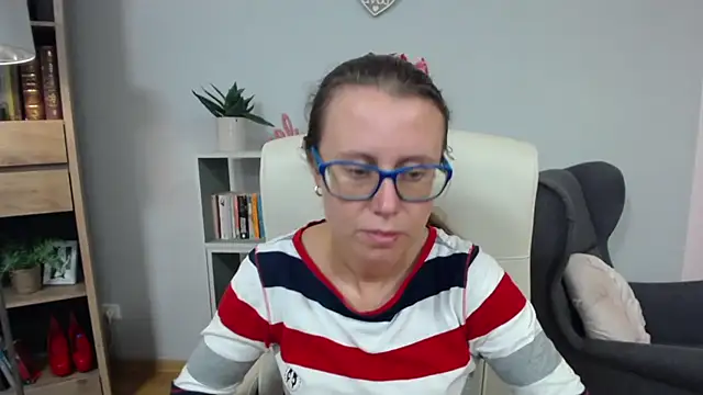 sweetxLizzy online show from July 6, 2026, 4:31 am