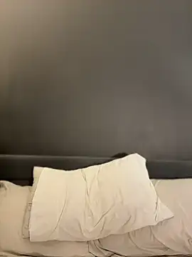cherrycuteasian online show from May 10, 2026, 10:42 am