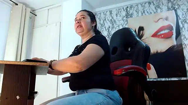 mariani smith online show from September 21, 2025, 11:45 am