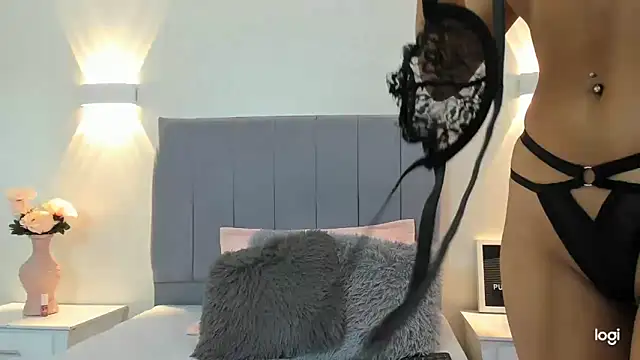 Emiily cooper x online show from September 12, 2025, 1:44 pm