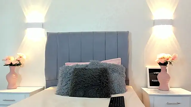 Emiily cooper x online show from October 10, 2025, 2:16 pm