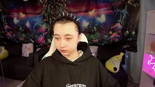 ClaraParks online show from April 13, 2026, 6:35 pm