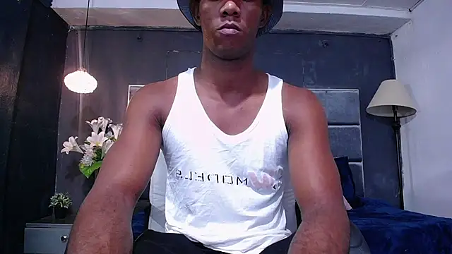 blackbignude online show from November 28, 2025, 1:41 am