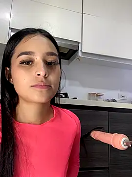 Dakota-Mitchell online show from September 18, 2025, 9:39 pm