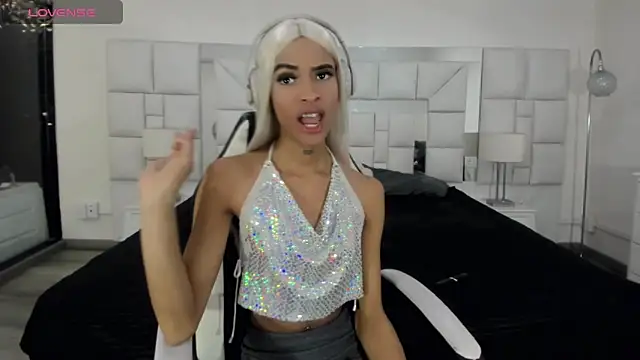 Dahlia Moss online show from November 29, 2025, 3:31 am