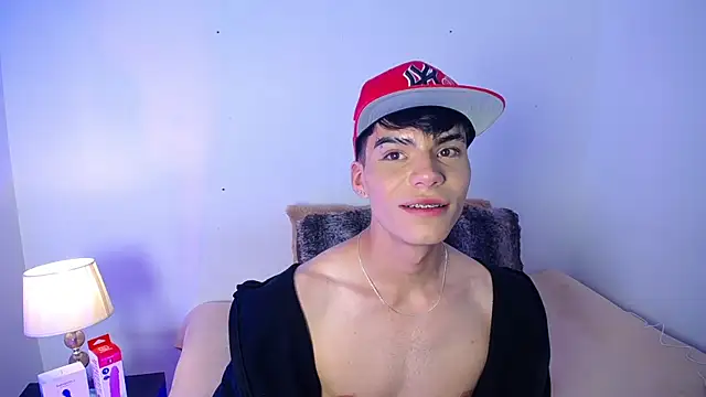 Snapshot of Dulcey_ chatting on October 3, 2025, 4:20 am Dulcey online show from October 3, 2025, 4:20 am