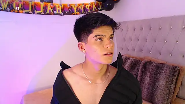 Snapshot of Dulcey_ chatting on October 7, 2025, 4:20 am Dulcey online show from October 7, 2025, 4:20 am