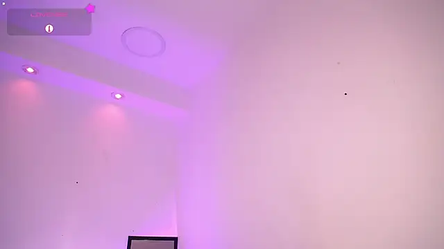 Snapshot of Dulcey_ chatting on November 3, 2025, 10:49 am Dulcey online show from November 3, 2025, 10:49 am