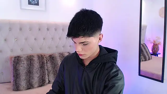 Snapshot of Dulcey_ chatting on November 6, 2025, 4:02 am Dulcey online show from November 6, 2025, 4:02 am