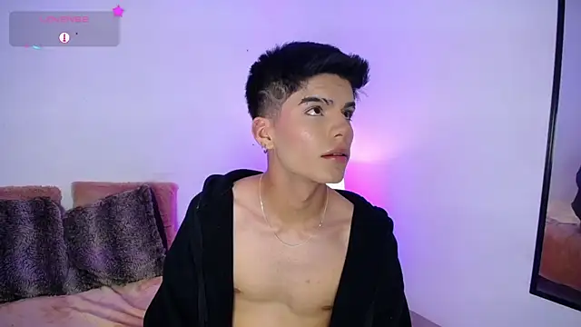 Snapshot of Dulcey_ chatting on November 12, 2025, 12:22 am Dulcey online show from November 12, 2025, 12:22 am