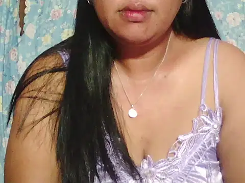 hotolivia34 online show from November 22, 2025, 9:03 pm