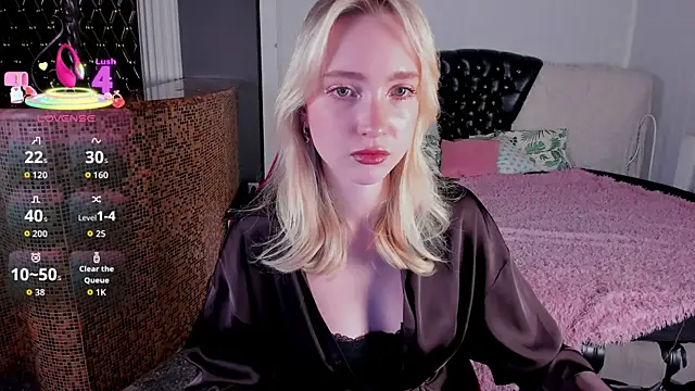 EllaBloom online show from February 11, 2026, 2:55 pm