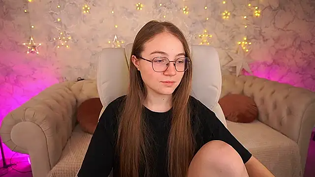 ArrinaWairr online show from January 15, 2026, 9:03 am