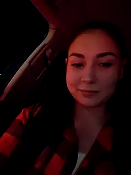 SaraViss20 online show from September 8, 2025, 7:35 pm