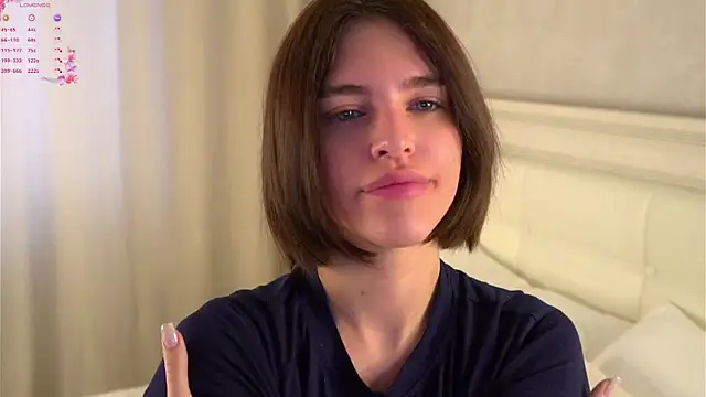 Snapshot of EleneButton chatting on April 28, 2026, 1:15 am EleneButton online show from April 28, 2026, 1:15 am