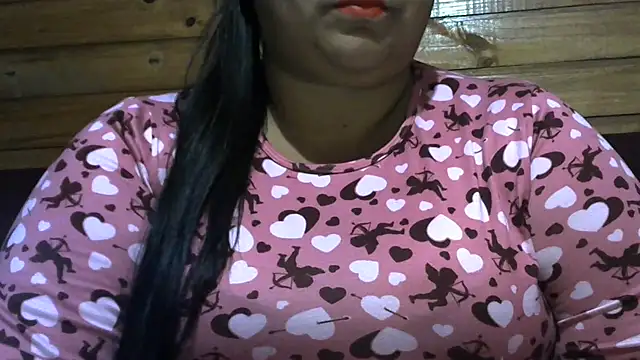 MARRENTINHA34 online show from July 8, 2026, 1:04 pm