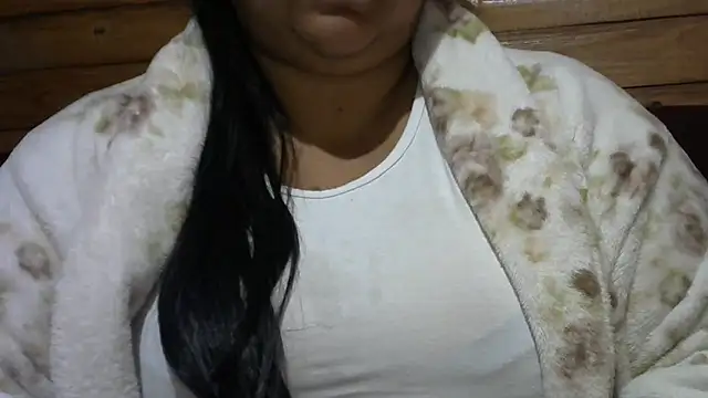 MARRENTINHA34 online show from July 12, 2026, 2:52 pm