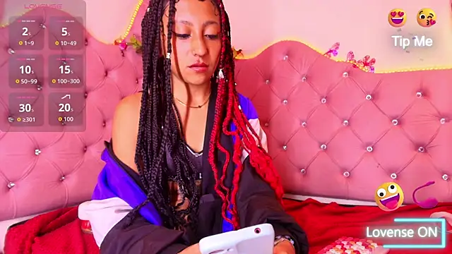 Snapshot of Sheilly_brown chatting on May 16, 2026, 7:34 pm Sheilly brown online show from May 16, 2026, 7:34 pm