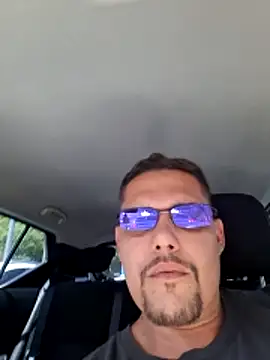 feehzungi0000 online show from February 12, 2026, 4:46 pm