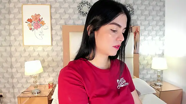 Sasha  sims   online show from September 16, 2025, 11:44 am