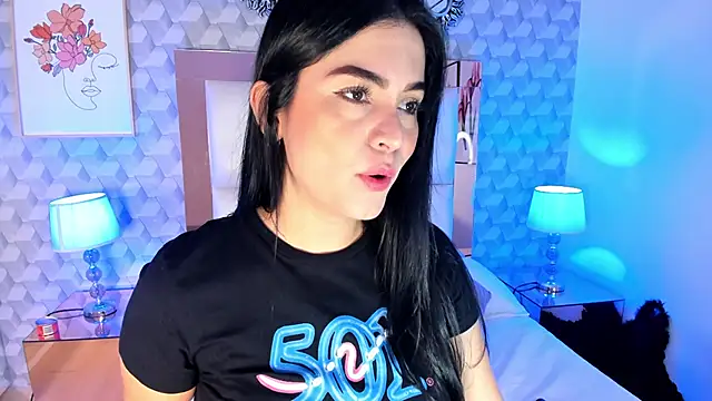 Sasha  sims   online show from October 13, 2025, 11:43 am