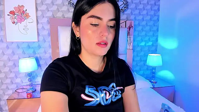 Sasha  sims   online show from November 18, 2025, 11:47 am