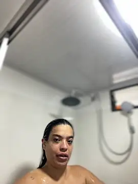 JuanitaMore01 online show from September 29, 2025, 8:13 pm