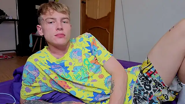 callmealexthx online show from September 9, 2025, 8:19 pm