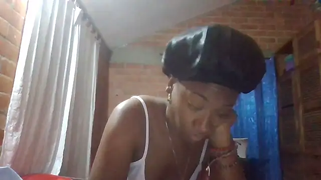 DarkHoneyy online show from February 17, 2026, 3:47 am