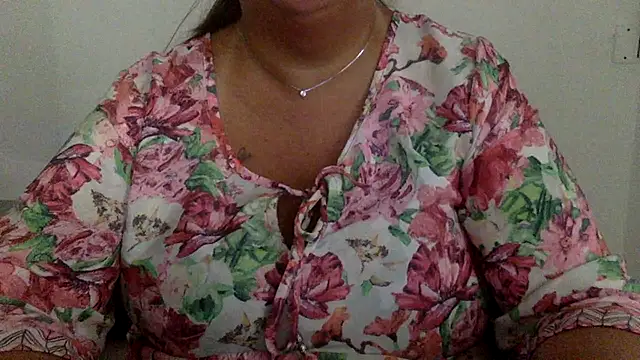LaReginaNera online show from July 21, 2026, 7:43 am