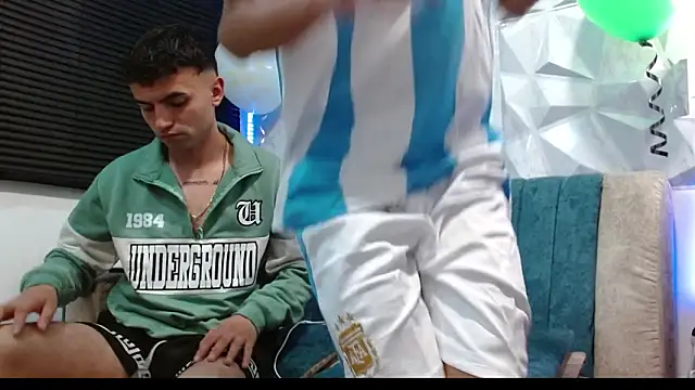 Isaac tan online show from September 12, 2025, 8:03 am