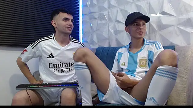 Isaac tan online show from September 27, 2025, 4:06 am