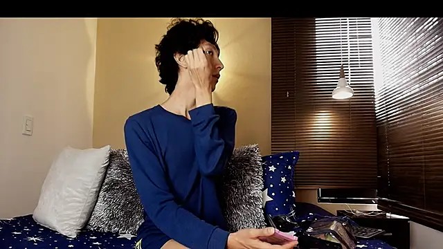 Lucian Morel S online show from November 11, 2025, 11:54 am