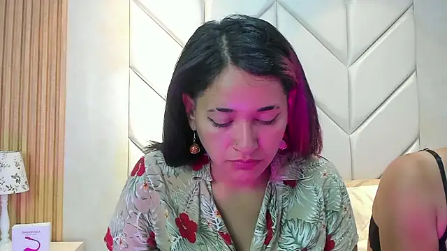 AnnieAndReach online show from March 4, 2026, 1:39 pm