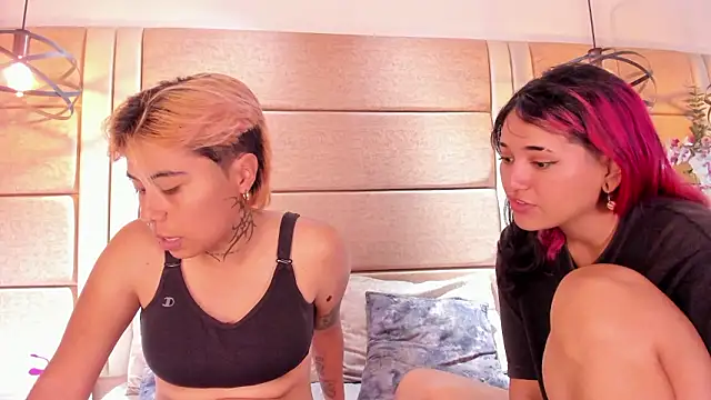 AnnieAndReach online show from March 6, 2026, 3:30 pm