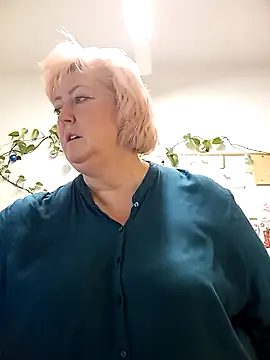 TerezaVelvet online show from September 30, 2025, 5:12 am