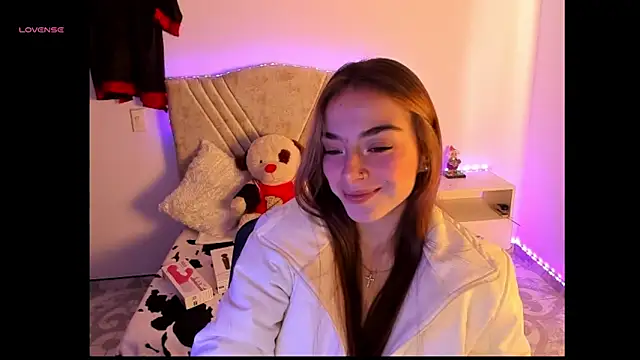 Mia Victoria22 online show from March 13, 2026, 1:40 pm