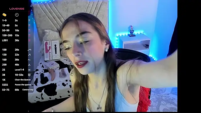 Mia Victoria22 online show from April 2, 2026, 2:31 am