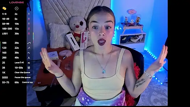 Snapshot of Mia_Victoria22 chatting on July 17, 2026, 2:18 am Mia Victoria22 online show from July 17, 2026, 2:18 am