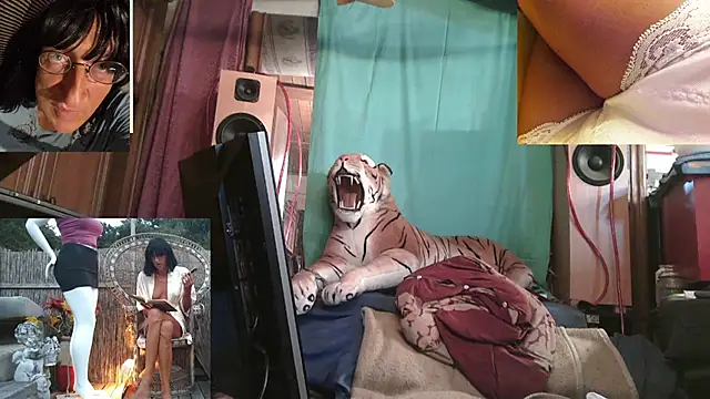 SissiDomination online show from February 16, 2026, 7:54 pm