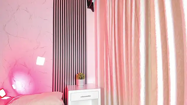 AdharaSweet1  online show from April 9, 2026, 4:56 am