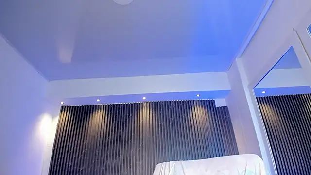 MadisonAnngel online show from November 20, 2025, 7:57 pm