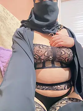  Laiali  online show from November 7, 2025, 11:54 am