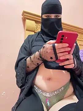  Laiali  online show from February 10, 2026, 1:04 pm